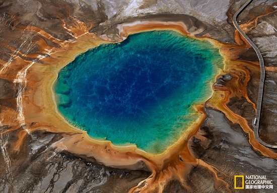 黃石國(guó)家公園，懷俄明州攝影：Norbert Rosing，國(guó)家地理創(chuàng)意版