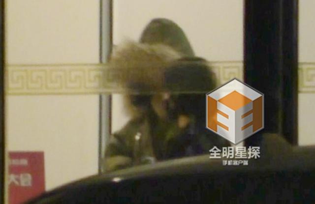 曝唐嫣羅晉地下戀 酒店同房過夜 曝唐嫣羅晉地下戀 酒店同房過夜