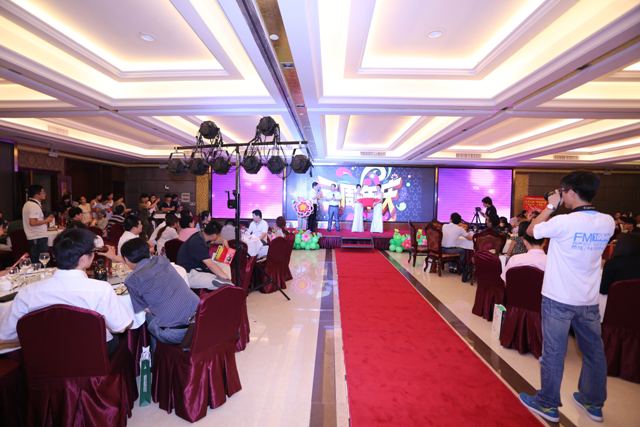 現(xiàn)場互動(dòng)抽獎(jiǎng)