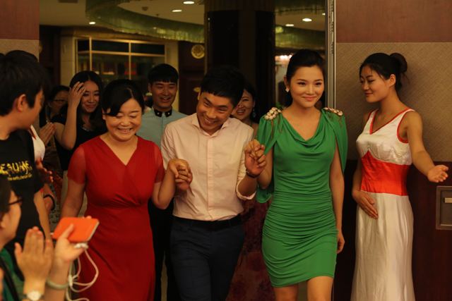 文靜、丁磊、葉子