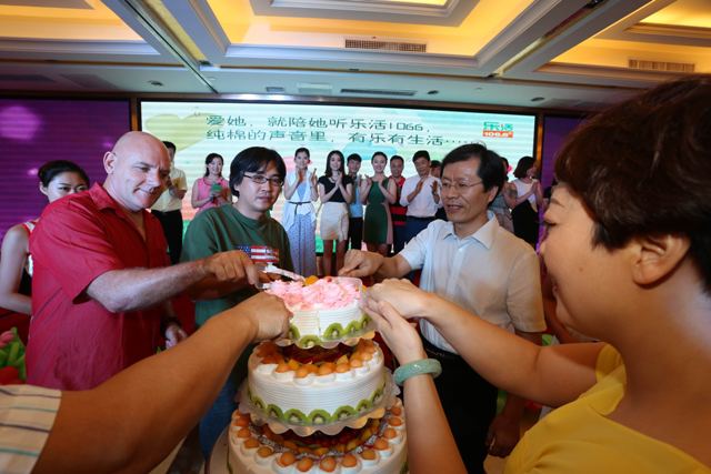 分享喜悅，共享美好時(shí)刻