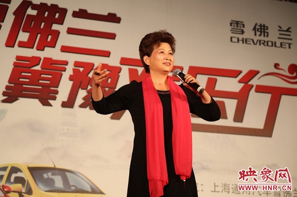 張春榮演唱的《香魂女》選段，博得觀眾陣陣掌聲。