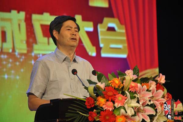 中國(guó)劇協(xié)分黨組書記季國(guó)平 中國(guó)劇協(xié)分黨組書記季國(guó)平