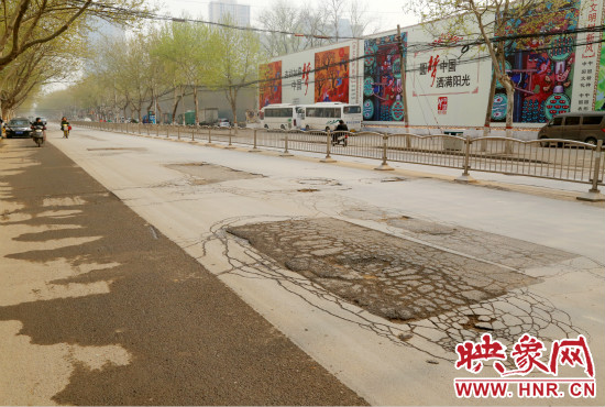 南陽路因為地鐵將要施工而暫緩大修。