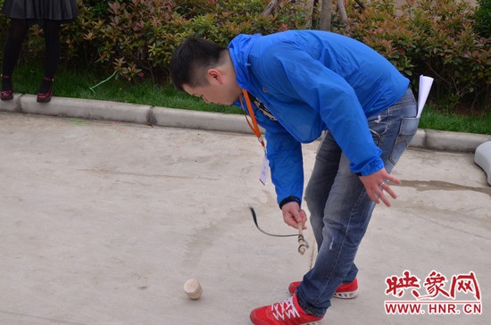 莫小非也不會放過鍛煉的機(jī)會。