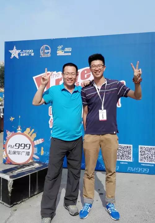 主播鄭強，這兩條大長腿，恩…適合去學游泳