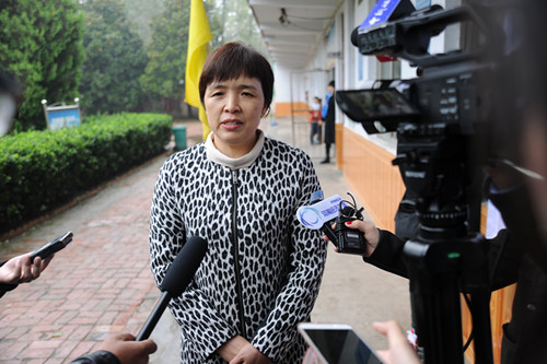 省體彩中心書記王海新接受記者采訪 省體彩中心書記王海新接受記者采訪