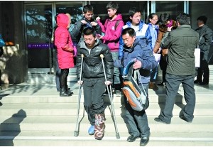 250余名學(xué)子清華測"自強(qiáng)" 預(yù)計(jì)超50學(xué)生獲認(rèn)定 250余名學(xué)子清華測"自強(qiáng)" 預(yù)計(jì)超50學(xué)生獲認(rèn)定