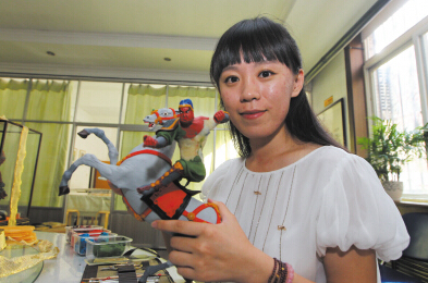 精美的造型，你能想到是鐘蕾用面做成的嗎