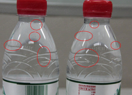 農(nóng)夫山泉水中現(xiàn)黑色不明物5年來屢被投訴 農(nóng)夫山泉水中現(xiàn)黑色不明物5年來屢被投訴