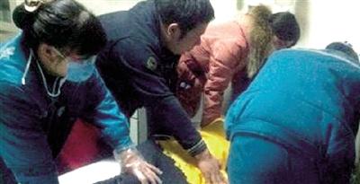 輕生女子終于獲救，目前情況穩(wěn)定。