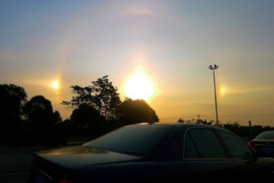 上?，F(xiàn)“3個太陽”