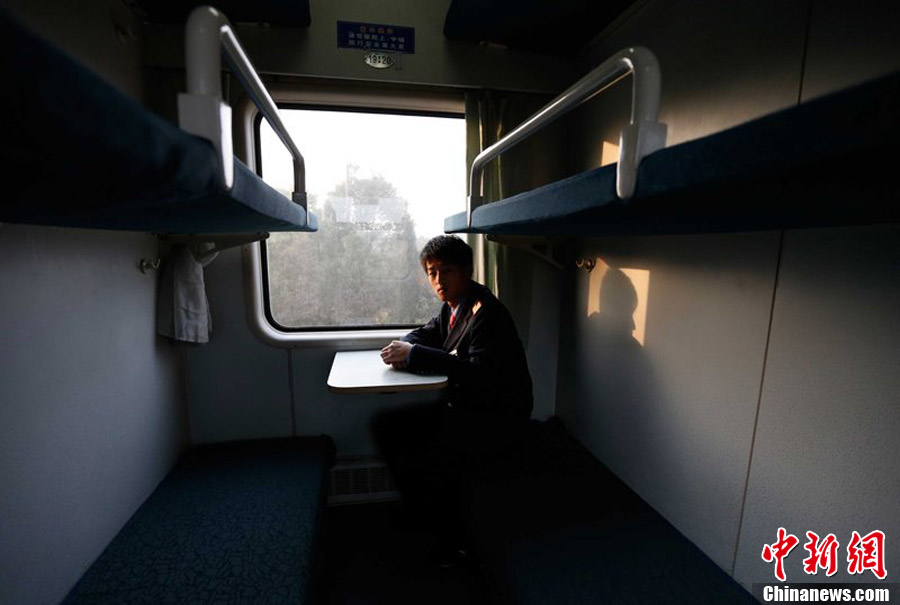 春運(yùn)回程列車(chē)僅5名乘客