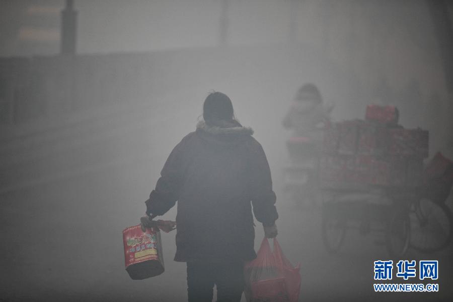 #（晚報(bào)）（2）初五“迎財(cái)神”引爆“開(kāi)門(mén)炮”