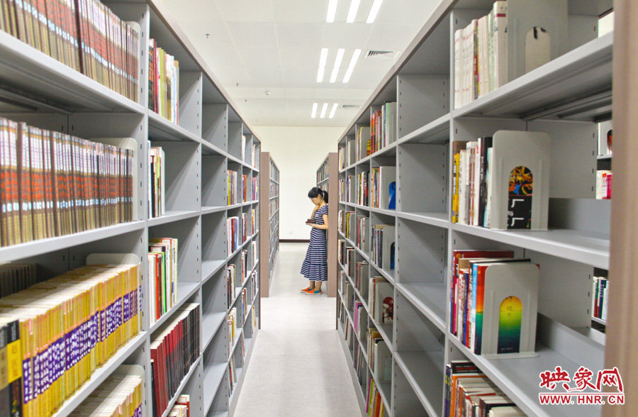 或站或坐，這里是獲取知識的好地方