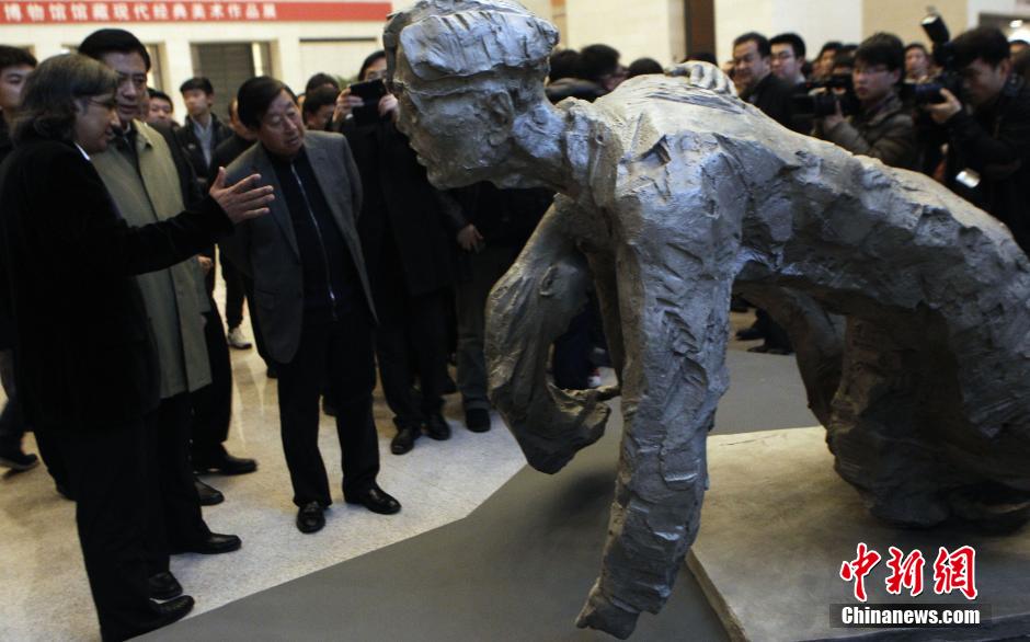 紀念南京大屠殺遇難同胞雕塑展亮相國家博物館 紀念南京大屠殺遇難同胞雕塑展亮相國家博物館