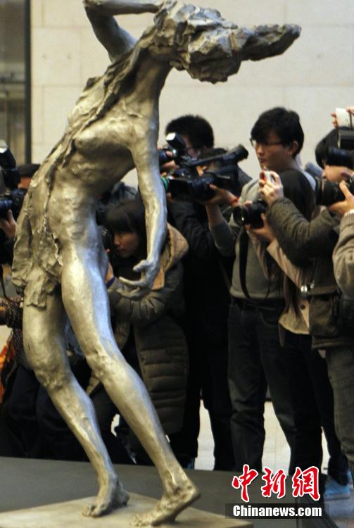 紀念南京大屠殺遇難同胞雕塑展亮相國家博物館 紀念南京大屠殺遇難同胞雕塑展亮相國家博物館