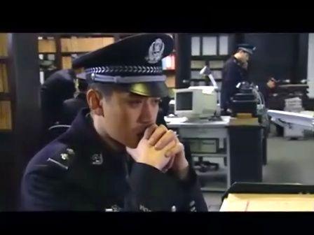 王學(xué)兵在《絕對控制》中扮演緝毒警察薛冰。