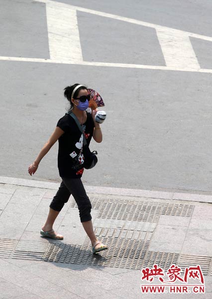 扇子雖小，遮一點(diǎn)陽(yáng)光也好