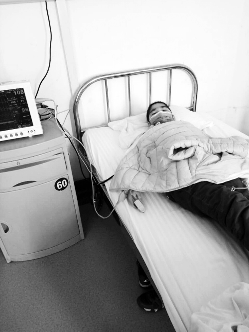 為給患病弟弟省錢治病 90后女大學生成校園“拾荒匠” 為給患病弟弟省錢治病 90后女大學生成校園“拾荒匠”