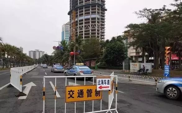 一家五口滯留?？?天 港口附近方便面都買不到