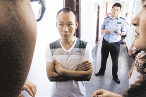 家屬沉默悲痛，不愿提起更多。