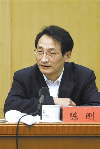 昨日，北京市人大代表、北京市副市長陳剛參與豐臺團(tuán)小組討論。 新京報記者 浦峰 攝