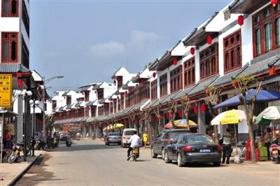 2014年3月16日，海南瓊海市，正在進(jìn)行城鎮(zhèn)化改造的萬泉鎮(zhèn)新貌。圖/CFP
