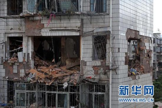 　6月9日在云南楚雄市拍攝的被炸毀的房屋。 新華社發(fā)