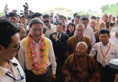 張志軍步入禮敬大廳。