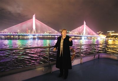 2012年2月3日，德國總理默克爾夜游廣州。