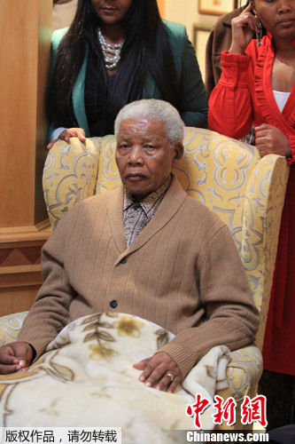 中新網(wǎng)資料圖:南非前總統(tǒng)曼德拉 中新網(wǎng)資料圖:南非前總統(tǒng)曼德拉