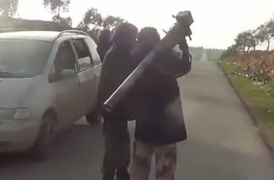 敘反對派宣稱用肩扛導彈擊落一架政府軍戰(zhàn)機 敘反對派宣稱用肩扛導彈擊落一架政府軍戰(zhàn)機