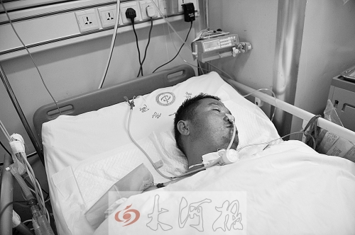 姚戰(zhàn)標(biāo)因甲烷中毒，大腦受到損害，重度昏迷。