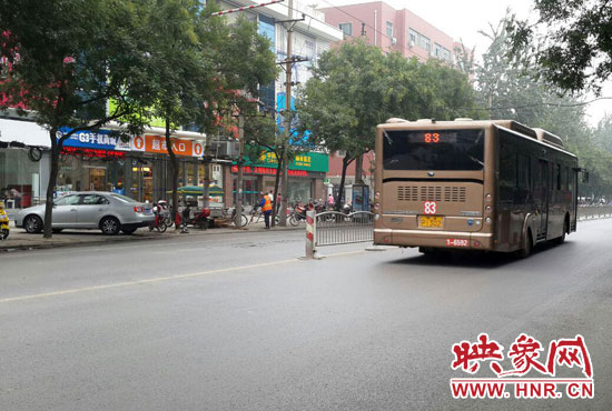 文化路段車輛明顯減少 文化路段車輛明顯減少