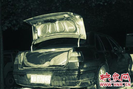 圖為改裝后的轎車，專門用于儲油