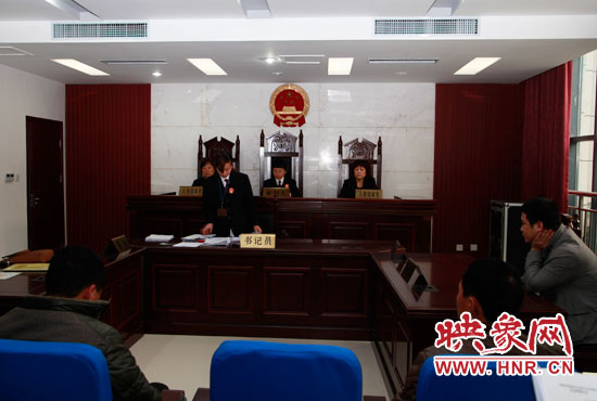 11月13日，金水區(qū)法院集中宣判了6起拖欠農(nóng)民工工資案件。