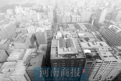 陳寨密密麻麻的出租房，或許將成為歷史  鄧萬里/攝