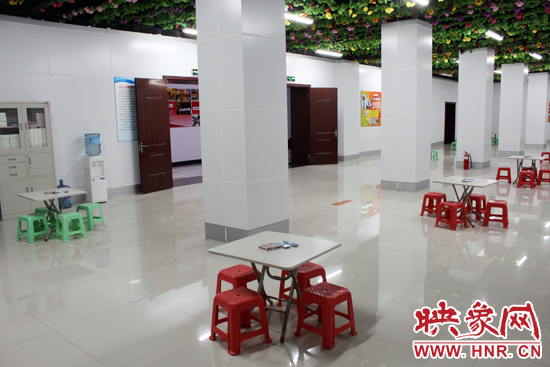 為了給市民納涼避暑創(chuàng)造舒適的環(huán)境，今年鄭州市人防辦加大了投入，對納涼點進(jìn)行了升級改造