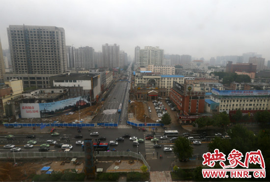 經(jīng)三路下穿金水路隧道工程已經(jīng)開(kāi)始封閉施工。