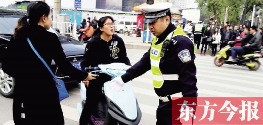 昨日，鄭州市交巡警“百日行動”首日