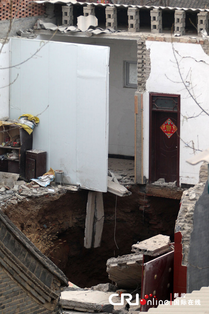 許昌農(nóng)家房屋陷地下 失蹤老人尸體已找到 許昌農(nóng)家房屋陷地下 失蹤老人尸體已找到