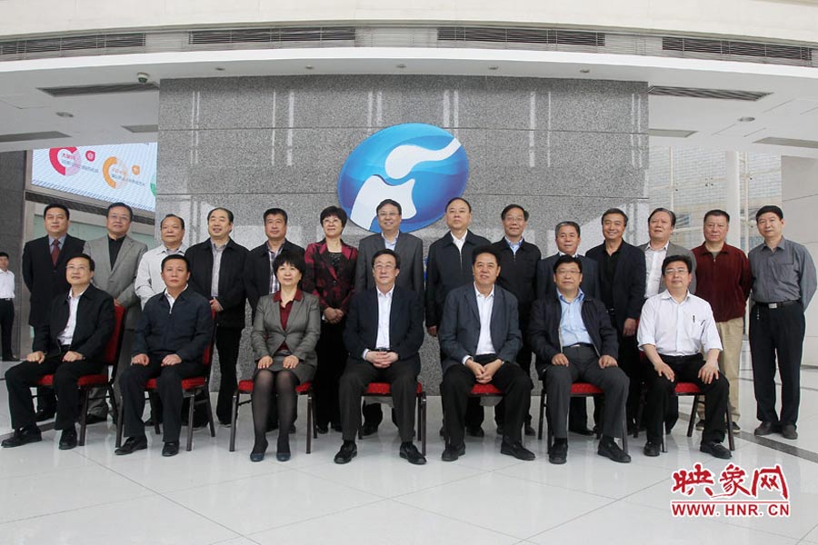 河南省委書記、省人大常委會(huì)主任郭庚茂視察河南電視臺(tái) 東方今報(bào)記者沈翔 劉棟杰/攝