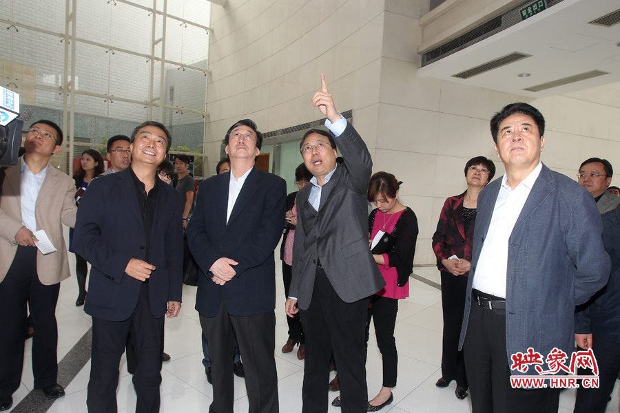 河南省委書記、省人大常委會(huì)主任郭庚茂視察河南人民廣播電臺(tái) 映象網(wǎng)記者邵恰 段晉哲/攝