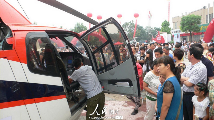 河南開封首家飛機4S店正式營業(yè) 河南開封首家飛機4S店正式營業(yè)