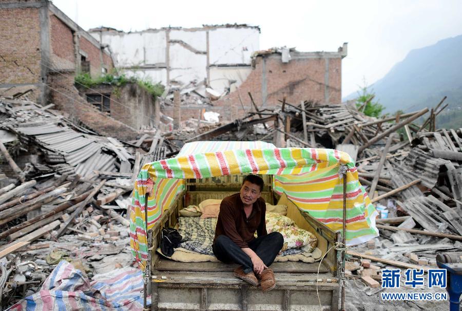 直擊震區(qū)：生活，依然在繼續(xù)