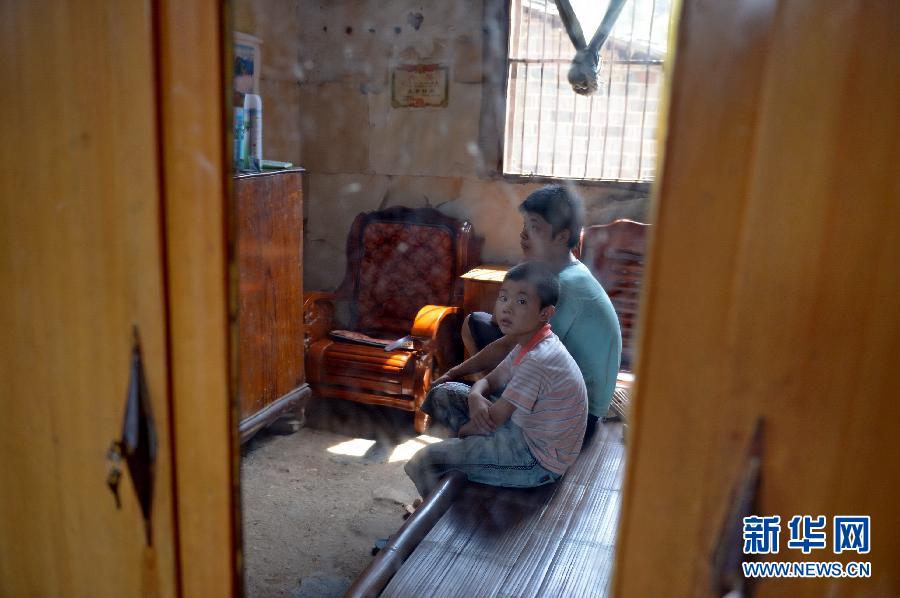 農(nóng)場棚戶區(qū)的最后留守家庭：留下的是回憶，迎來的是幸福