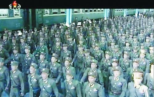 約2萬名朝鮮朝鮮人民軍基層軍官近日陸續(xù)抵達平壤，準備出席軍方大會。