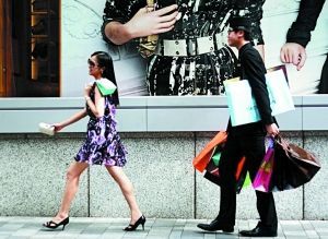 香港購物，普遍低于平日八折