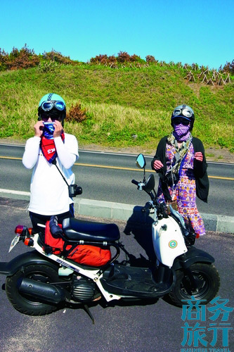 路遇環(huán)島的大學(xué)生。